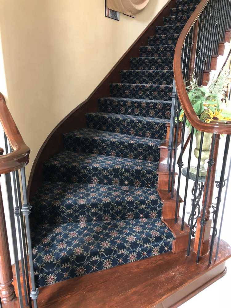 Stairs with Flower Pattern