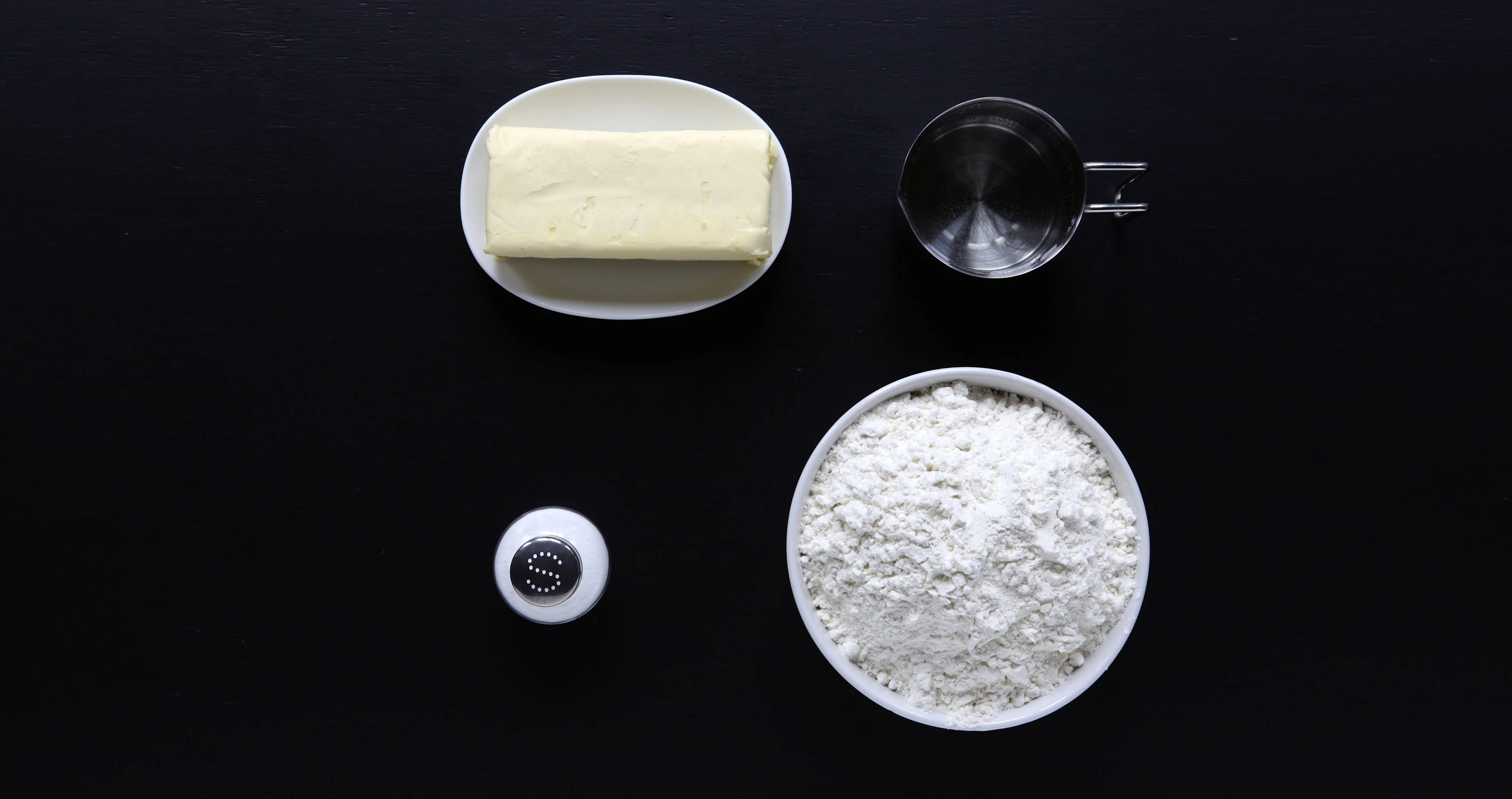 Butter, Mehl, Wasser, Salz