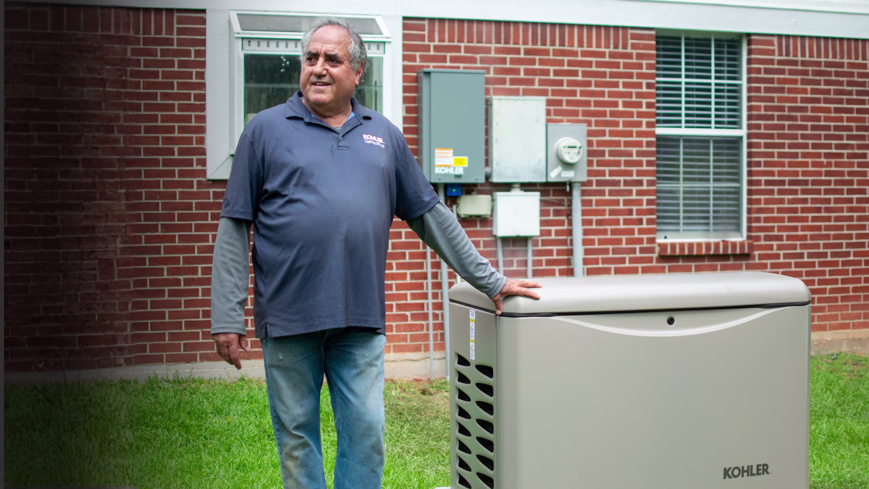 KOHLER Authorized Technician Besides a Generador