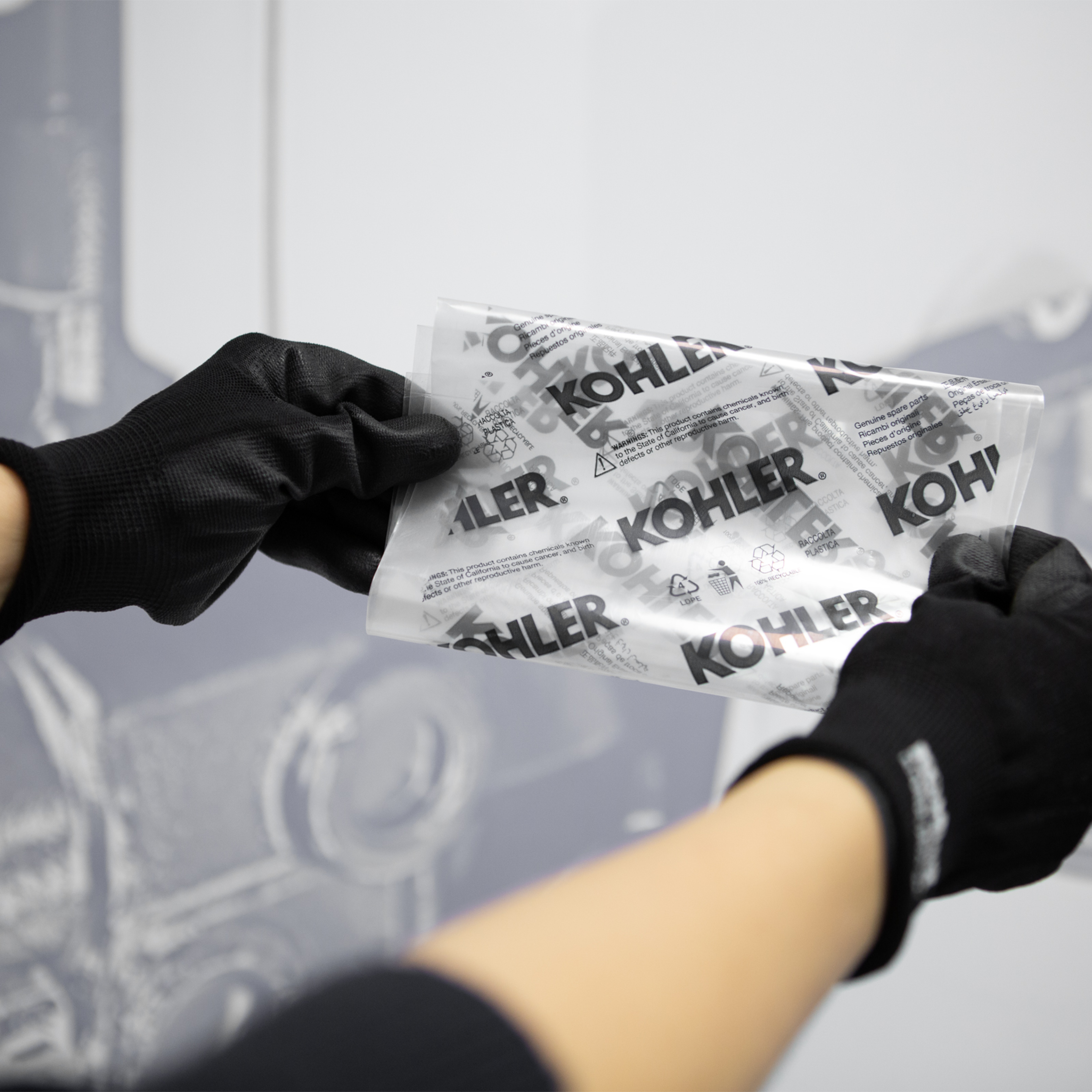 REDUCE THE VOLUME OF THE BAG CHECK YOUR LOCAL MUNICIPAL GUIDELINES