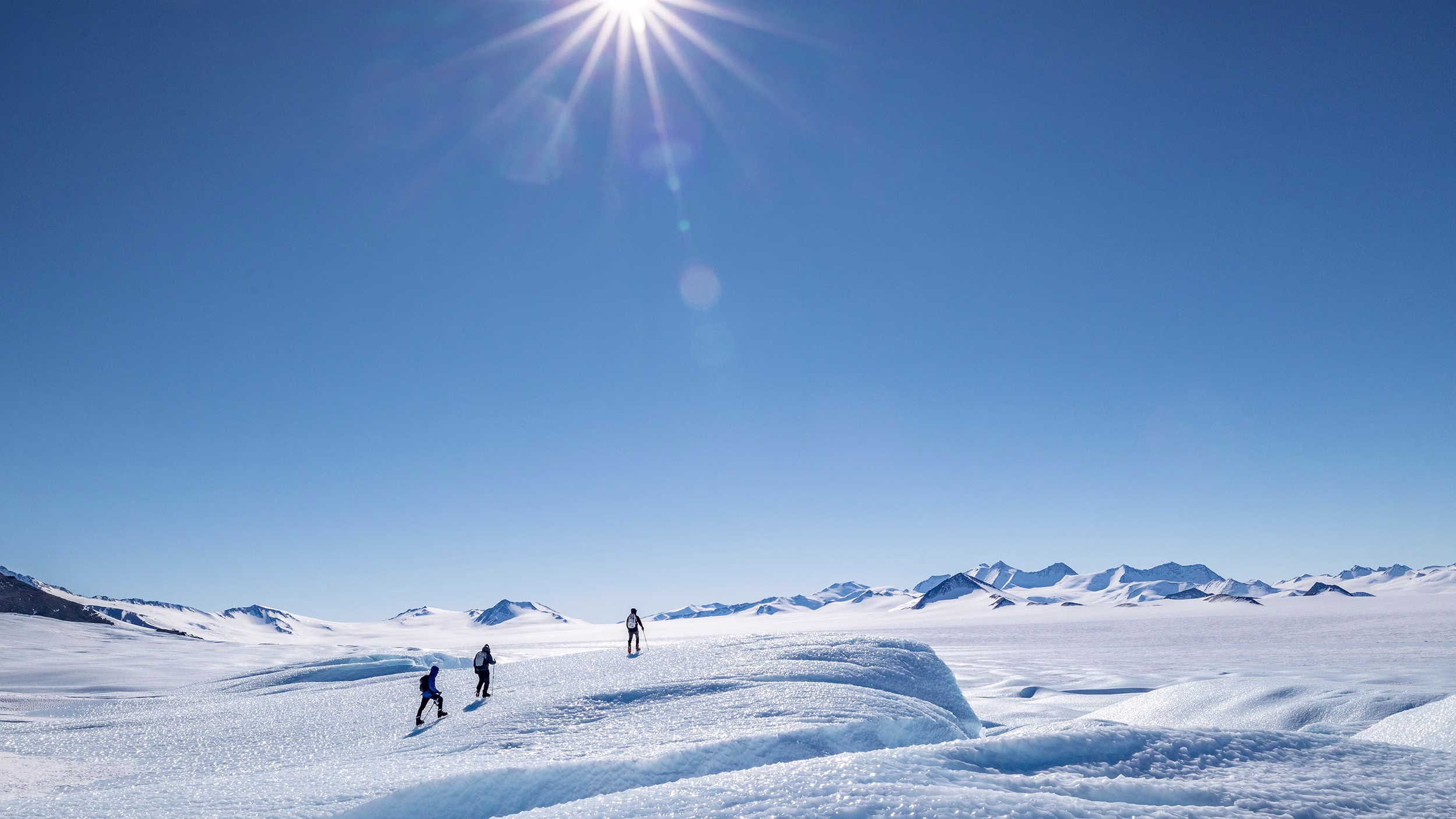 Snow-covered mountain landscape representing ethical business practices, integrity, compliance, accountability, and a commitment to maintaining a responsible corporate culture.