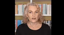 Carolyn Ten Holter sharing challenges of public communication