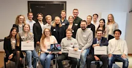 Group photo of 'Think Digital 2022' scholarship holders