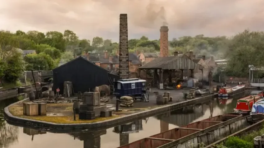 The canals in the Black Country on a cloudy day.