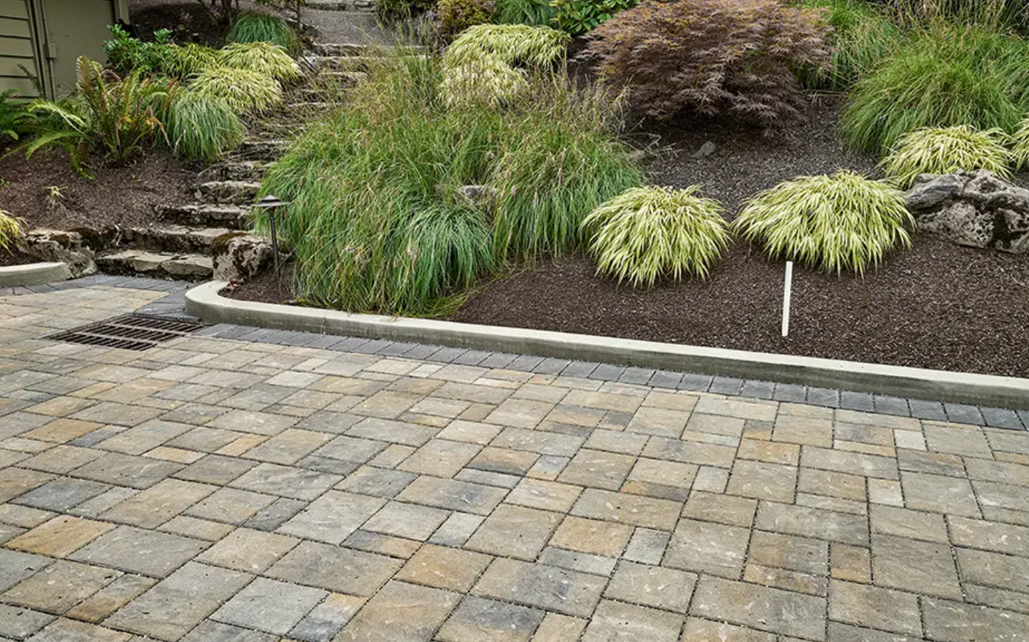 Newline Hardscapes -- Small Modern Garden Ideas Breton: Breton permeable pavers by Newline Hardscape.