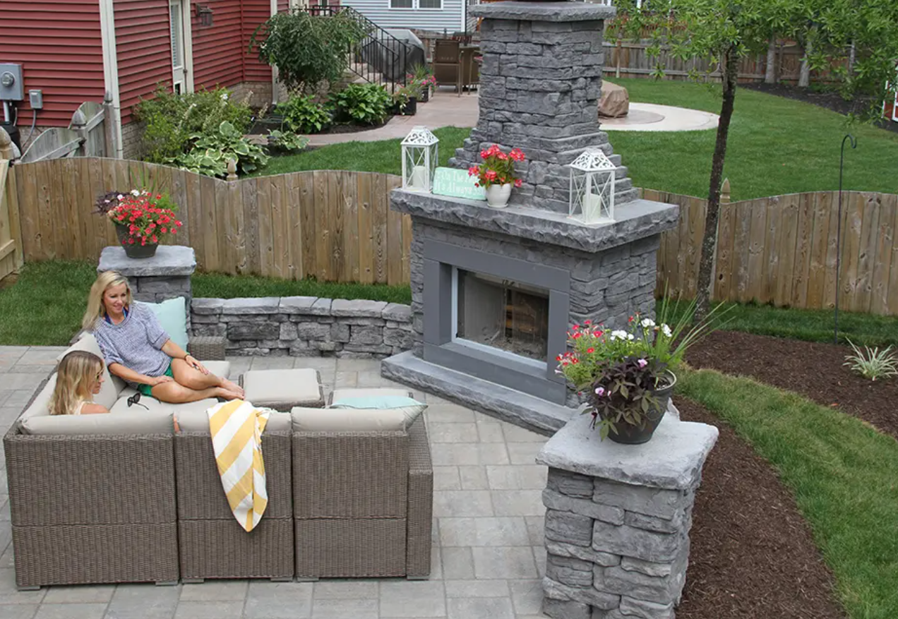 Newline Hardscapes Small Modern Garden Ideas With Furniture: Belvedere Wall in Ash by Newline Hardscape