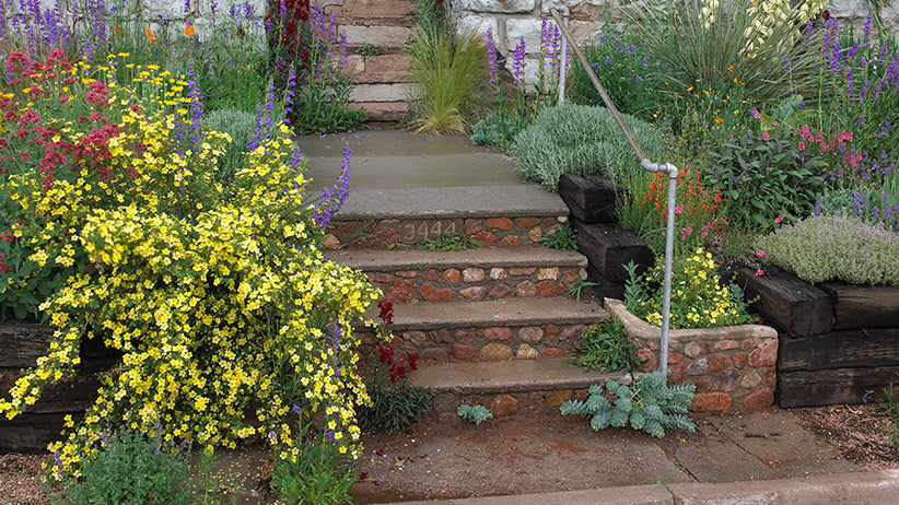 Find the right tread and rise for your outdoor steps | Garden Gate