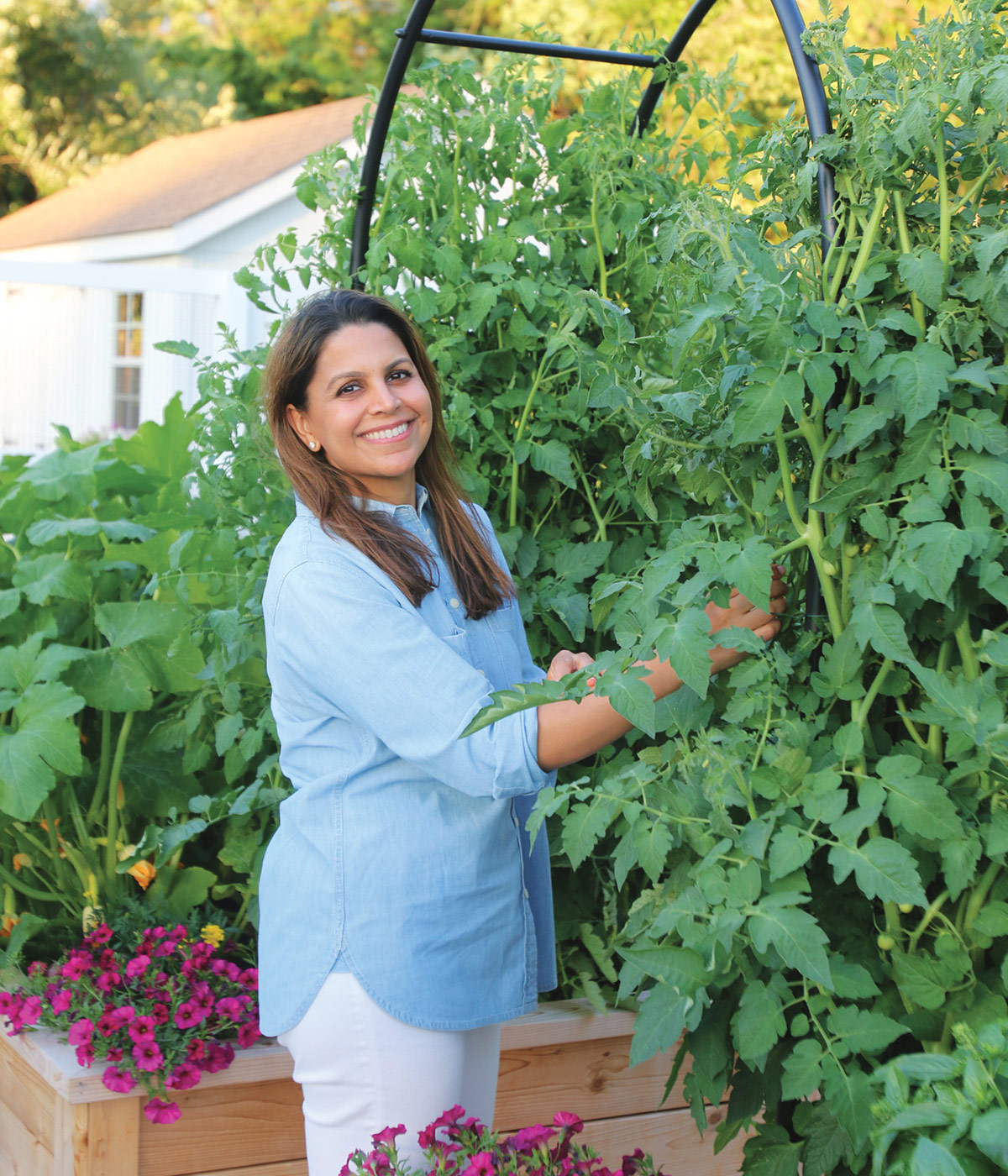 GG184 SW portrait: Resh Gala is an author, garden coach and designer based in New Jersey. Photo by Annie Shubiak