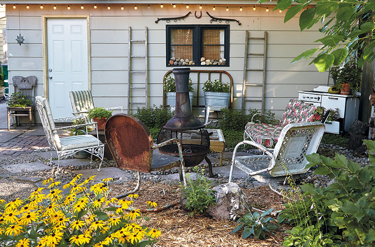 budget-friendly-outdoor-seating