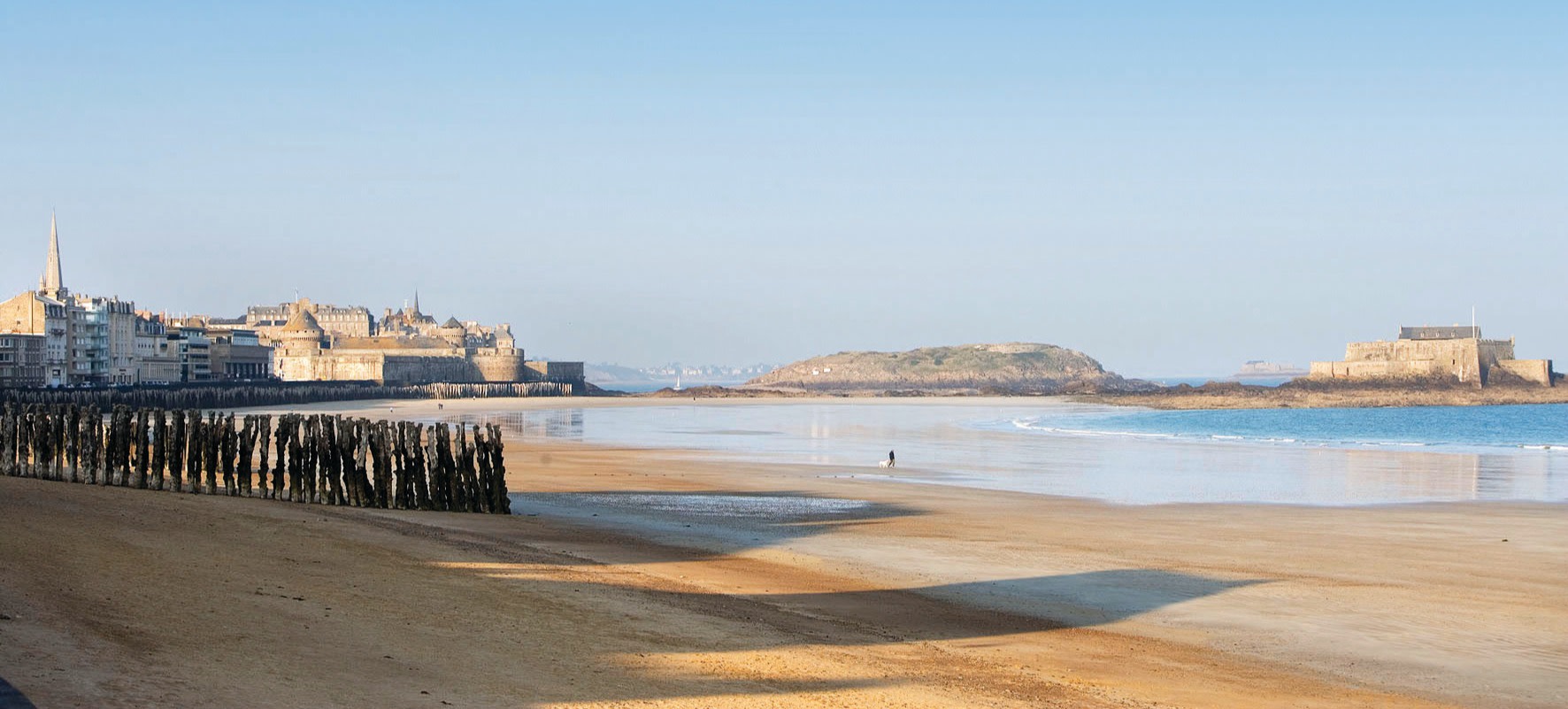 St Malo beach and intra-muros
