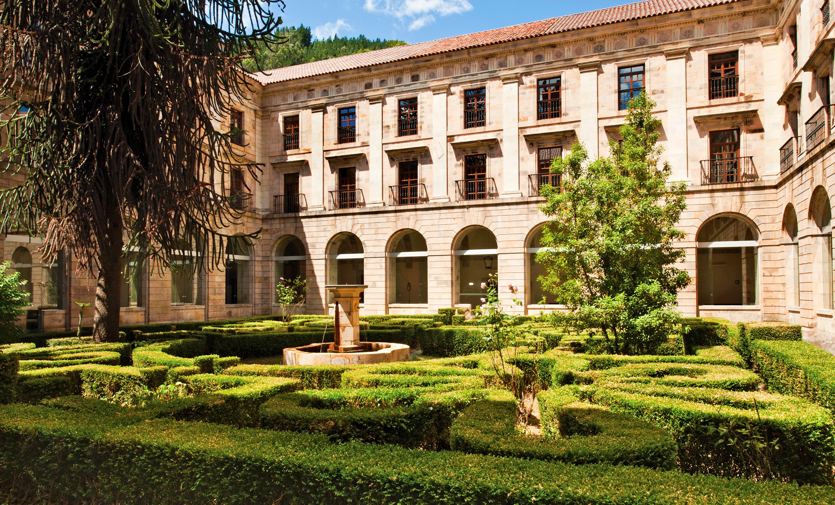 DE PARADOR A PARADOR ESPANA 写真集 2巻函入り Amazon.co.jp: De parador a parador: España, 2 vols : 本