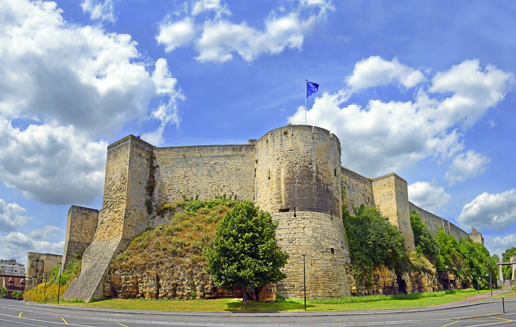 Chateau de Caen © Shutterstock