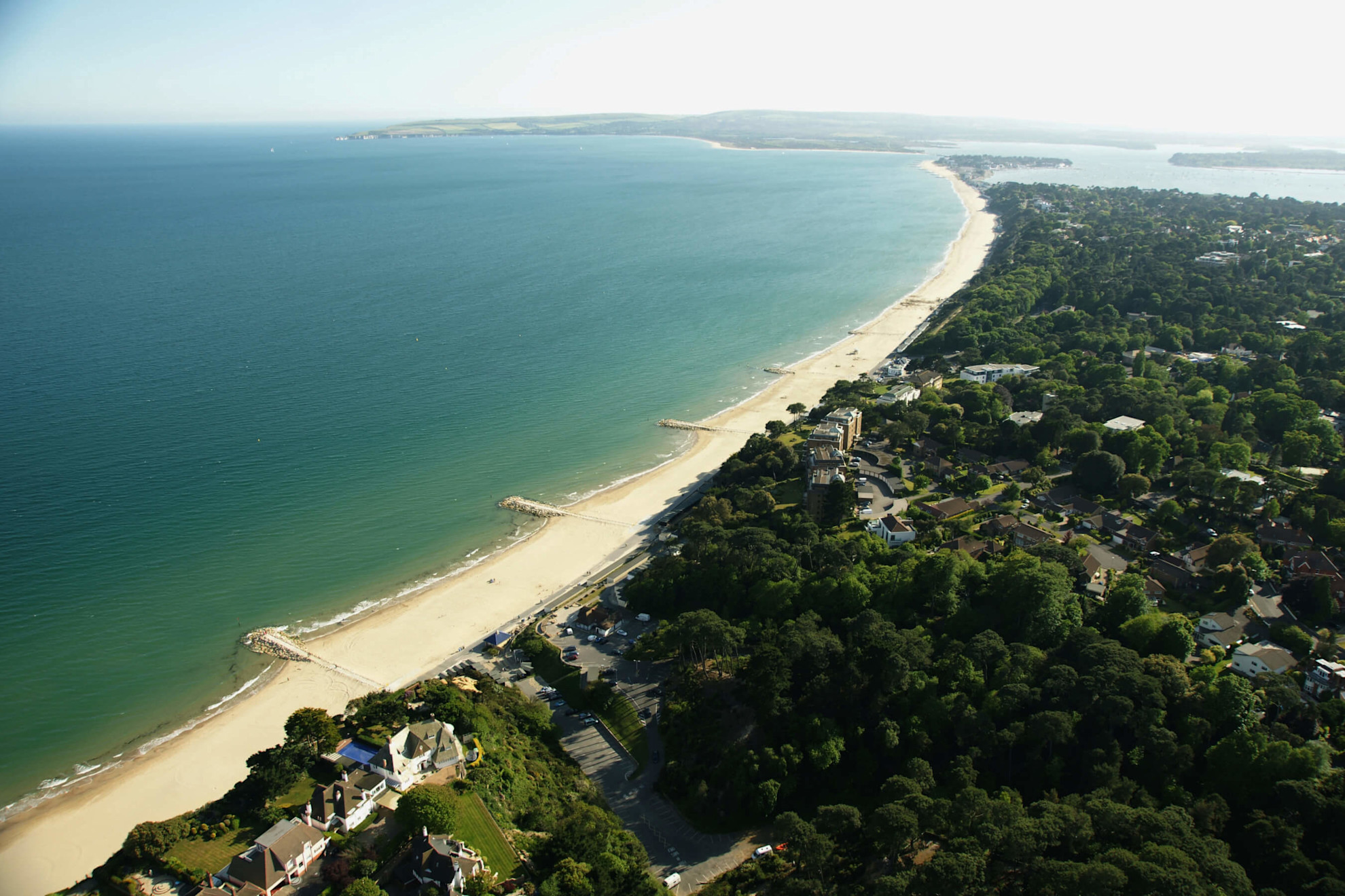 Vue aérienne de Sandbanks, Poole © BCP Tourism