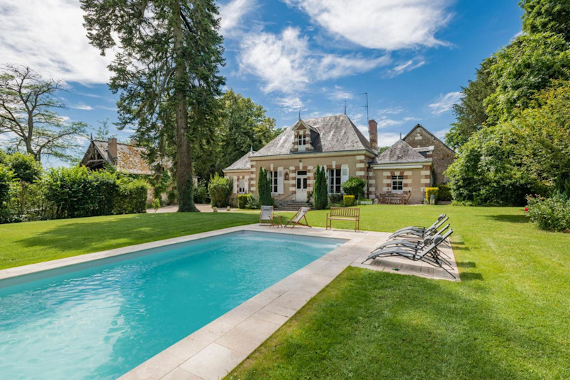 Holiday Home France with Pool – Cottages & Villas | Brittany Ferries