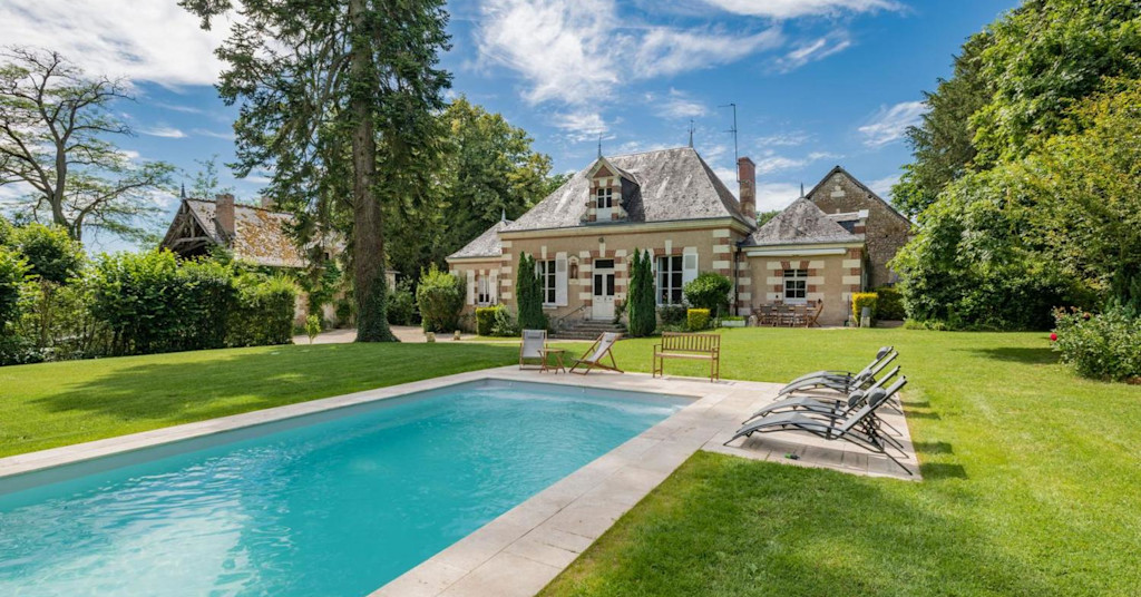 Holiday Home France with Pool – Cottages & Villas | Brittany Ferries