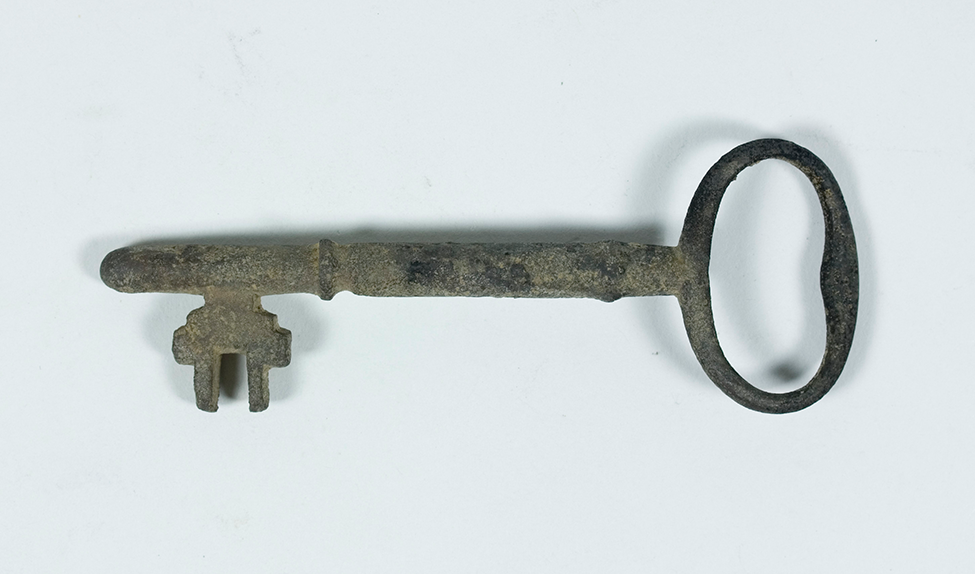 Photo of an old key.