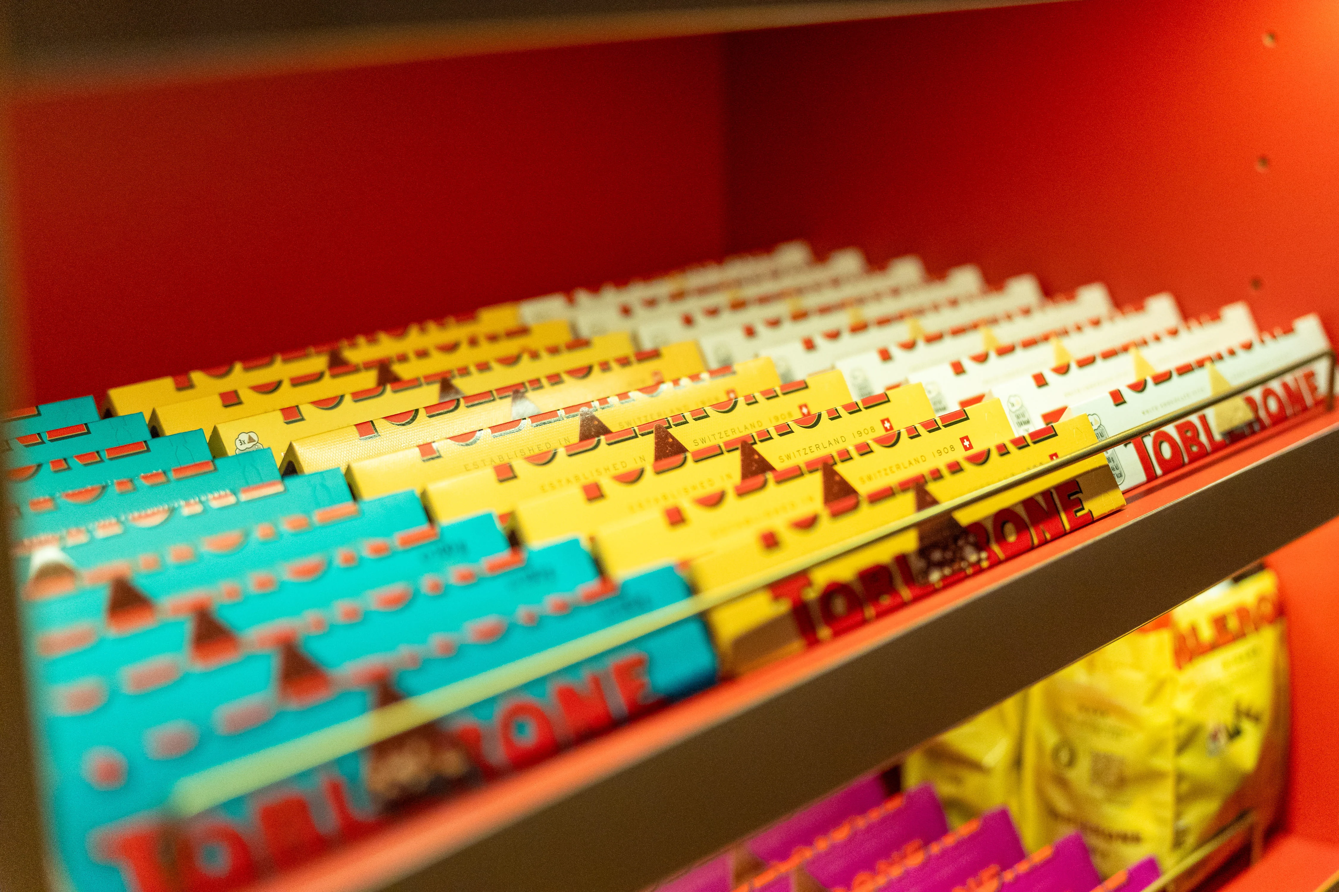 Toblerone package from 2010 featuring a gold packaging theme.