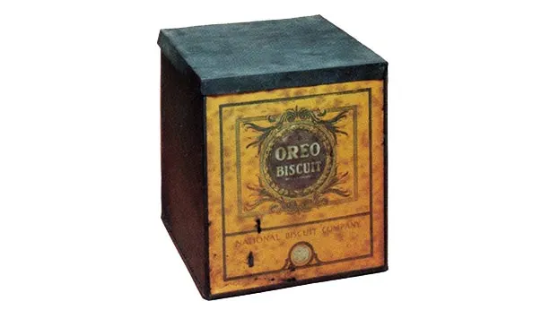 First box of Oreos from 1912. Black box with Gold facing front with Oreo logo.