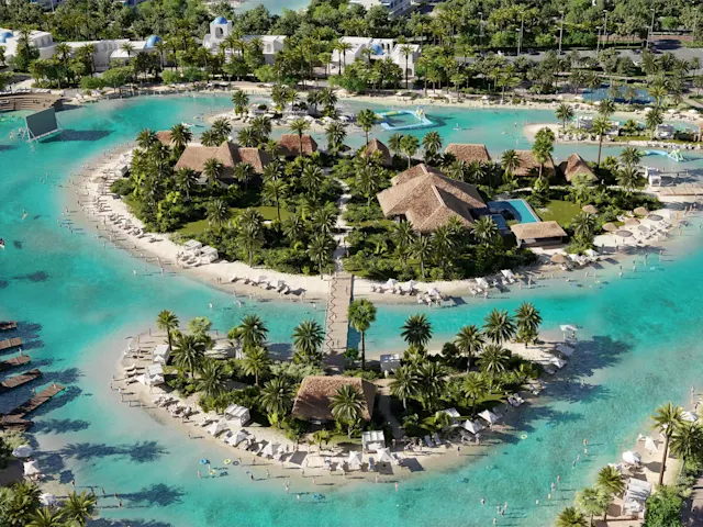 L’élégant club-house au bord de l’eau vous invite à la flânerie. Profitez des soirées entre amis, complétez par un menu impressionnant et un service cinq étoiles.