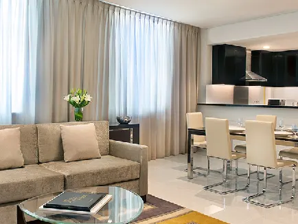 DAMAC Maison Cour Jardin-01