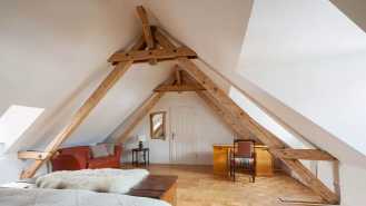 green-flat-roof-functions-renovate-attic-before-02