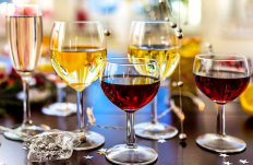 The Different Styles of Wine Glasses…Does Shape Matter? - Carolyn