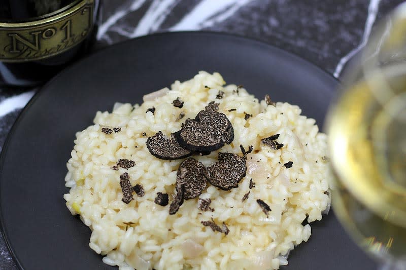 What to Do with Leftover Champagne? Look at Our 13 Amazing Hacks!