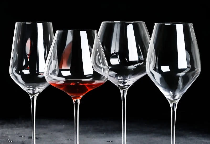 The different types of wine glasses and how they affect the taste of t –  Anders & White