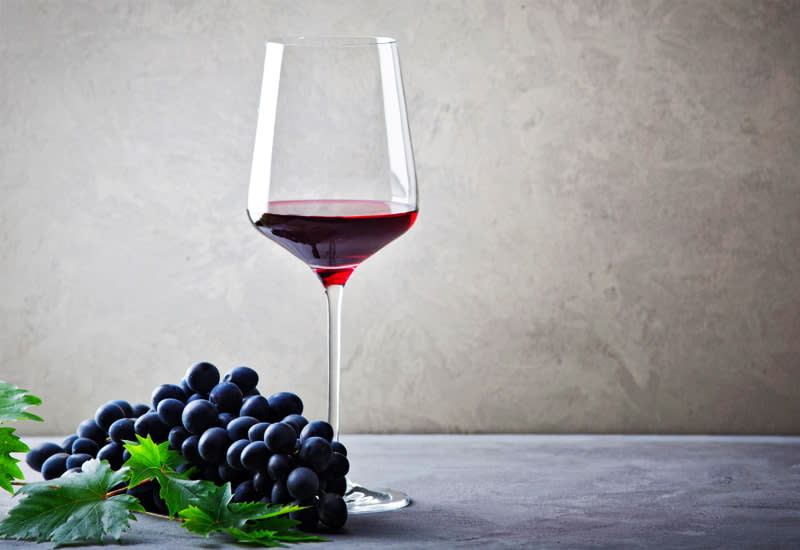 Shiraz (History, Regions, Best Wines 2023)