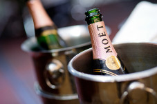 How Good is Moët & Chandon Ice Imperial Rosé Champagne? - Social