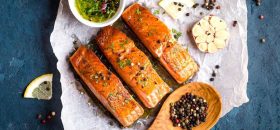 Wine With Salmon (10 Irresistible Pairing Ideas, Best Wines)