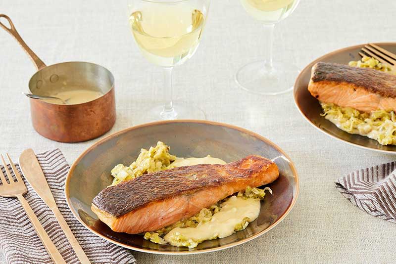 Wine With Salmon (10 Irresistible Pairing Ideas, Best Wines)