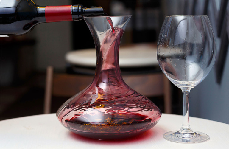 Guide to Decanting Port: Why & How To Do It Perfectly