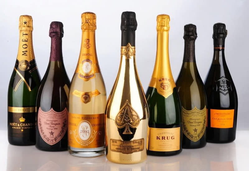 How to Sell Champagne Online – Glass Of Bubbly