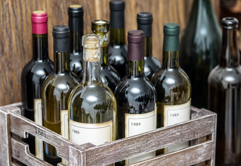 How Many Bottles in Case of Wine 2023)