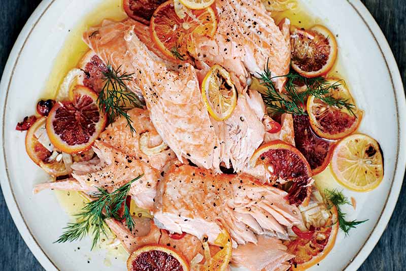 Wine With Salmon (10 Irresistible Pairing Ideas, Best Wines)