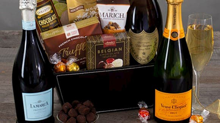 best gifts for prosecco lovers