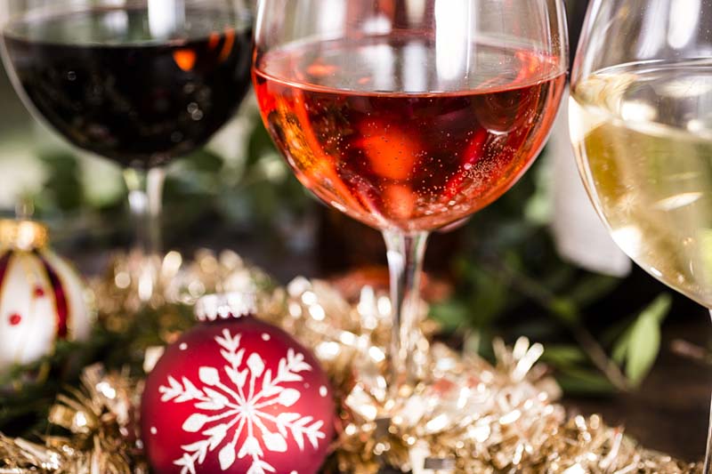 15 Best Christmas Wine Glasses for a Festive 2023