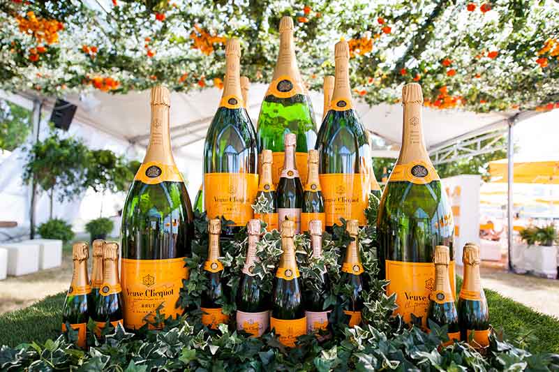 Veuve Clicquot Price Guide: The Perfect Bottle Of Champagne (2023)