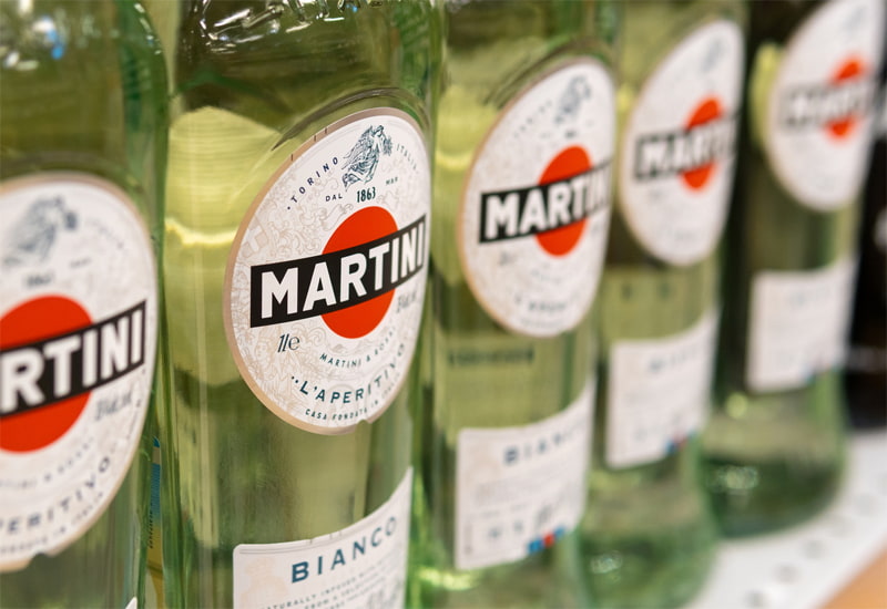 What is Vermouth? (Styles, Flavors, 10 Best Wines 2021)