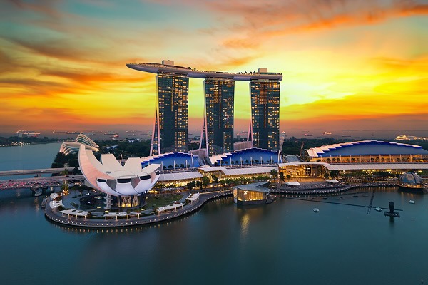 Marina Bay sands in Singapore at sunset