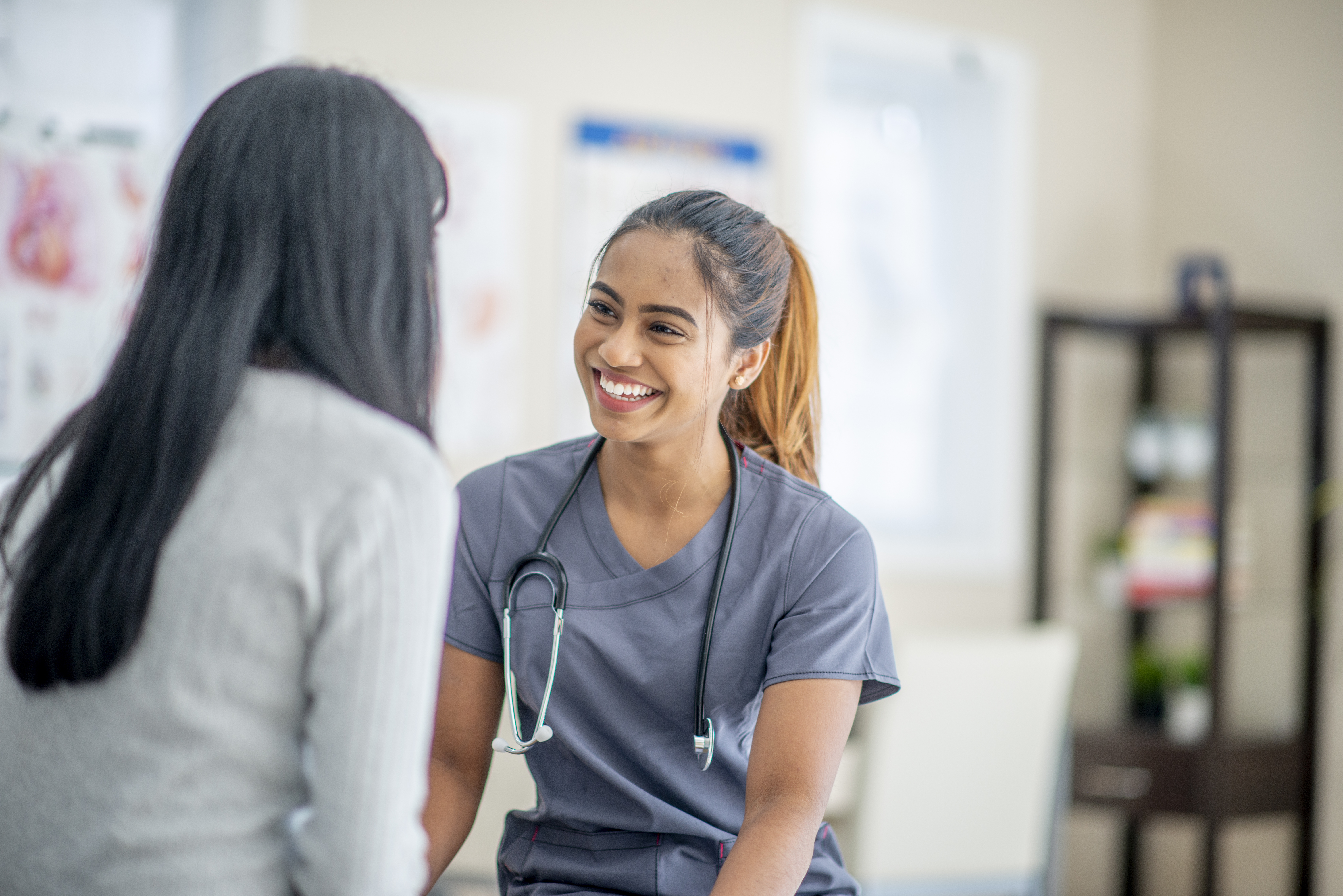patient and nurse consult