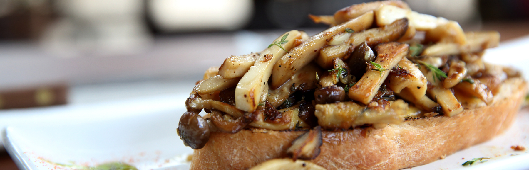 Low Fat Creamy Mushrooms on Toast