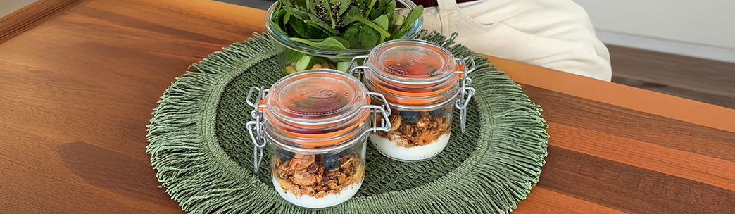 Salade pesto-penne & Granola maison, fruits rouges - Meal prep d'Anastasia