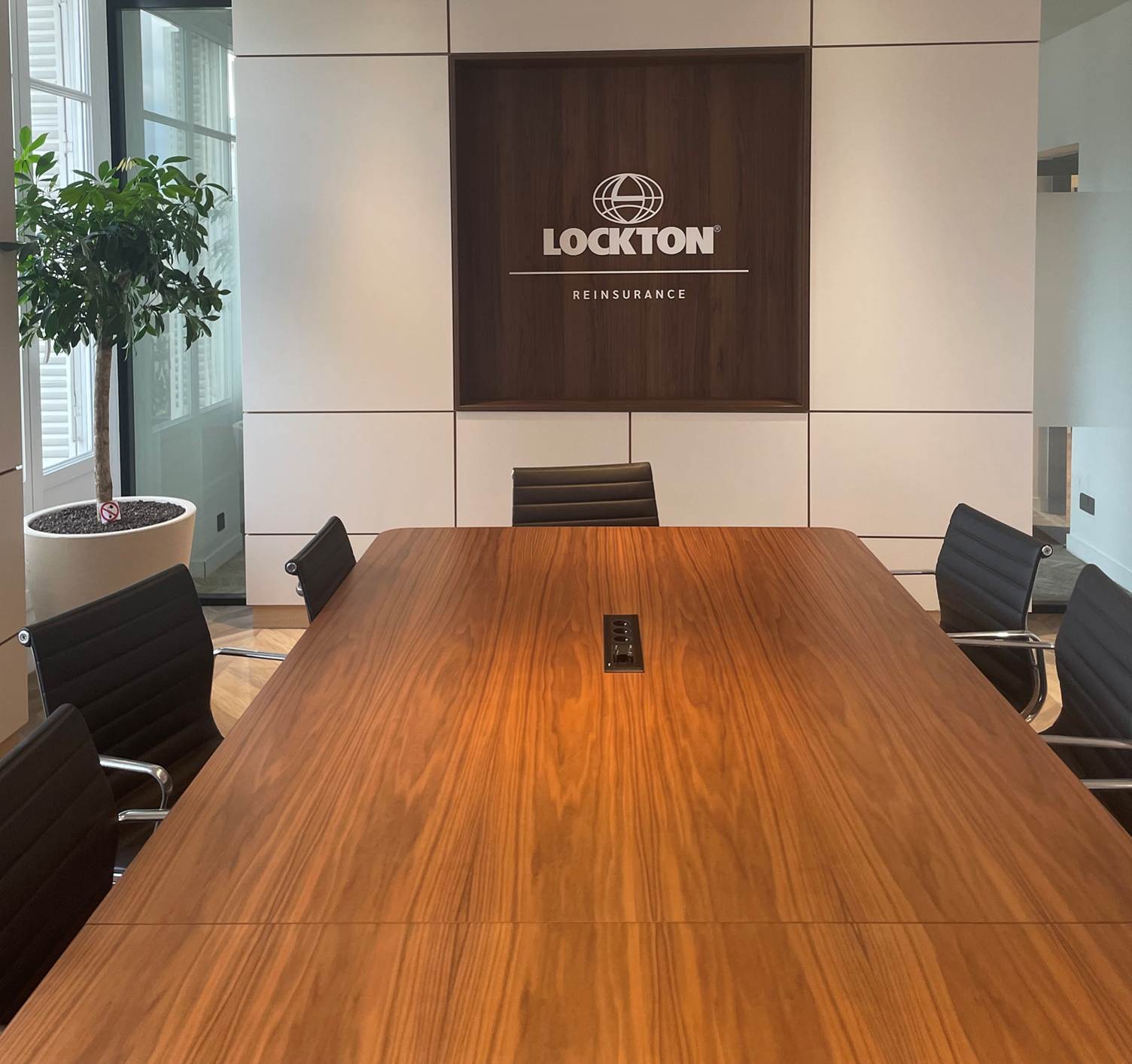 Paris Office 5 Meeting Room