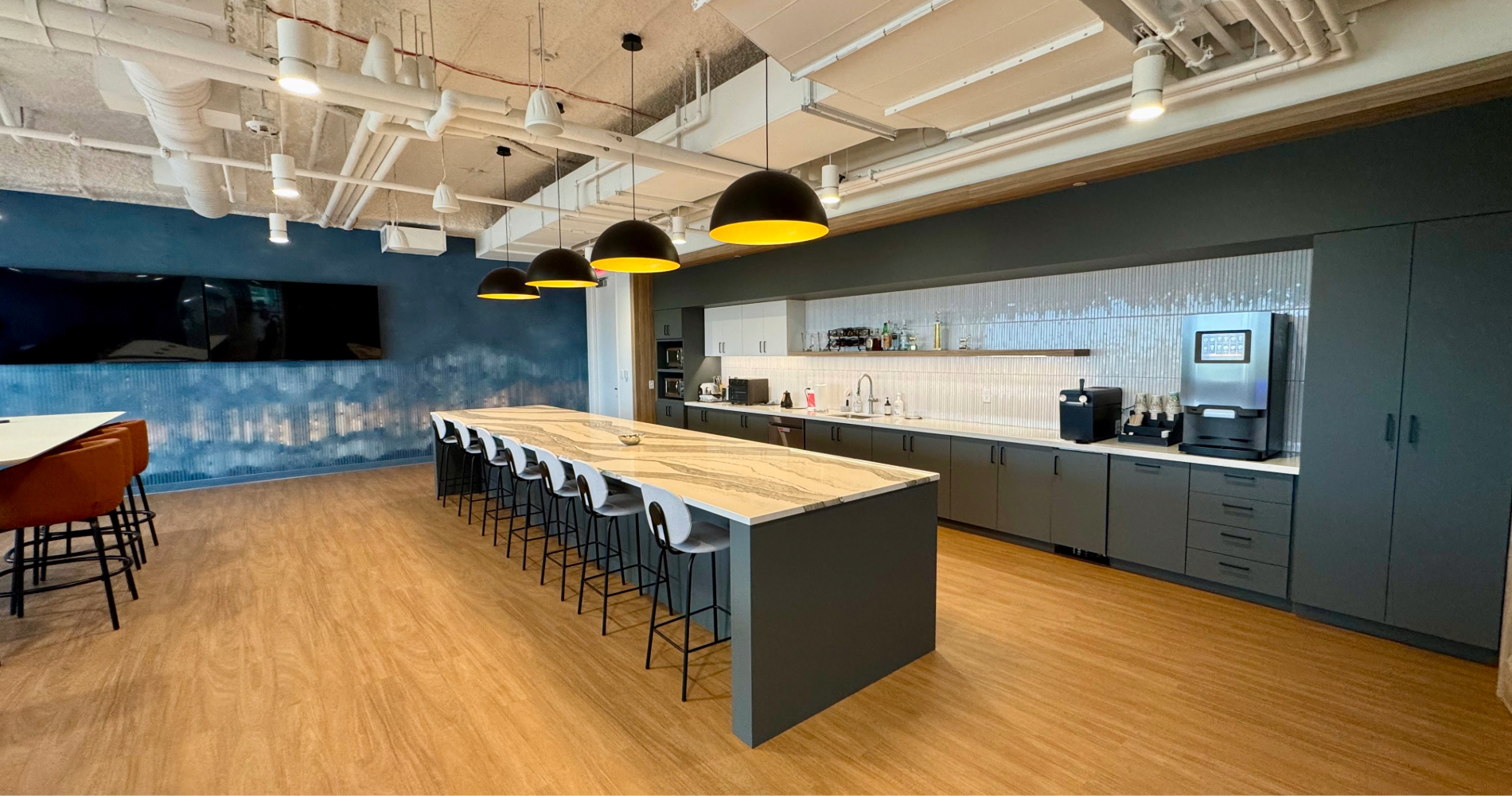 MN Office Photo 4 1900x1000