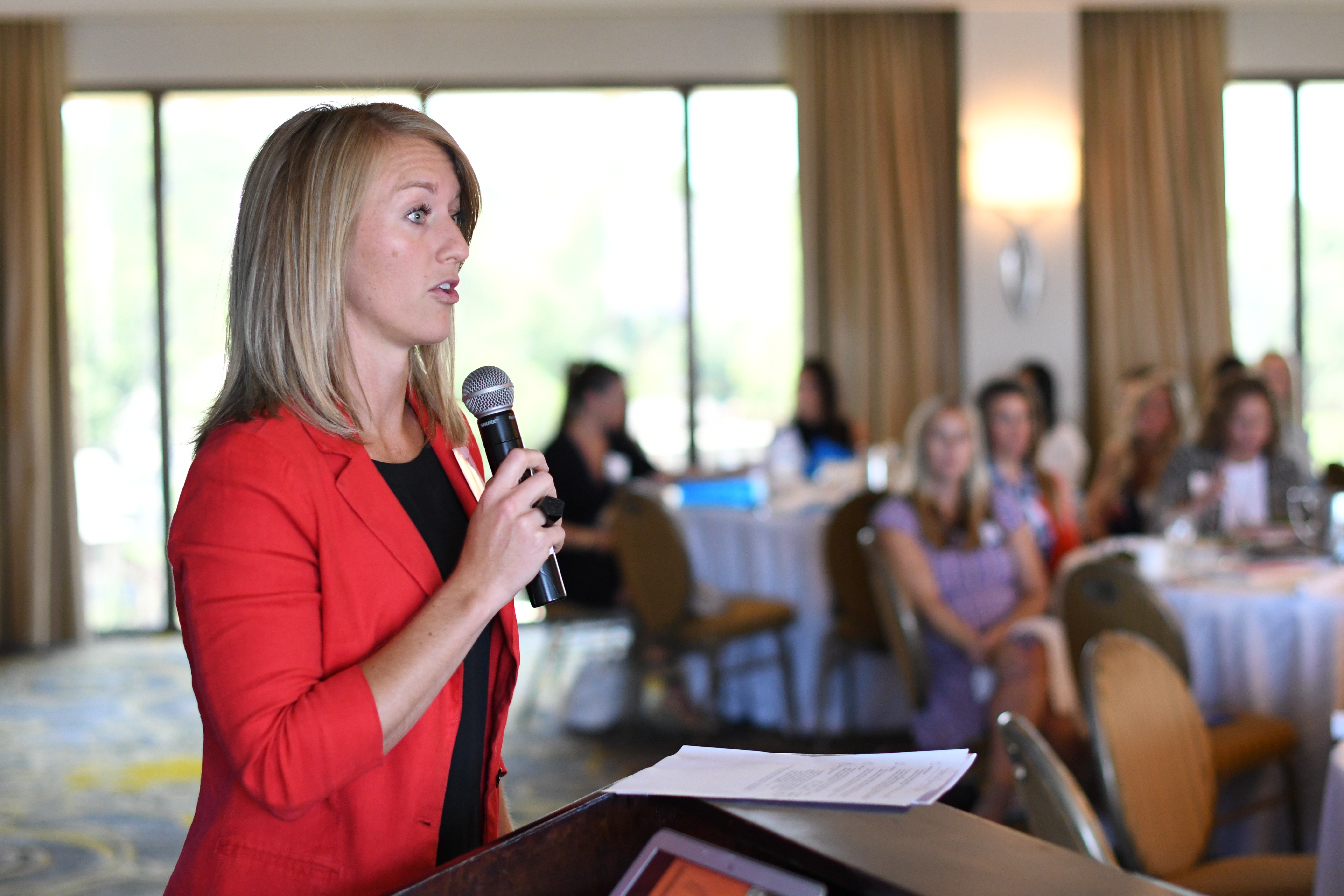 20170720 LOCK PH WIL Conference Kansas City Associate Lauren Houts addressing audience 03