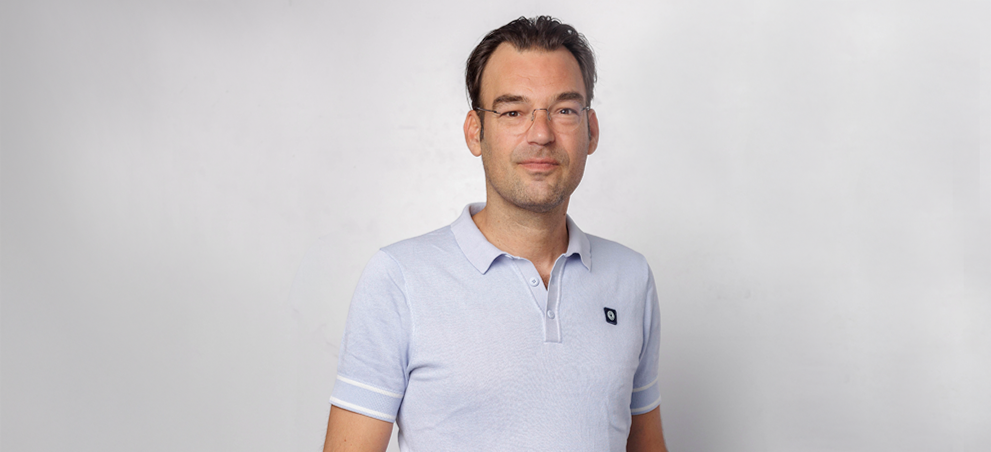 Foto van een KPN medewerker