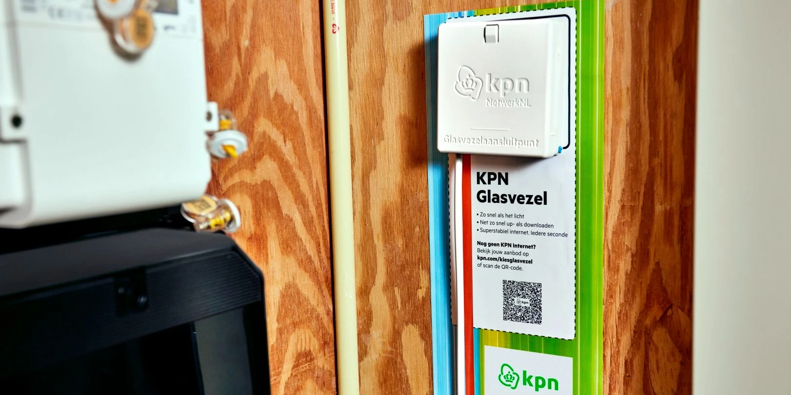 Glasvezelkastje van KPN in de meterkast