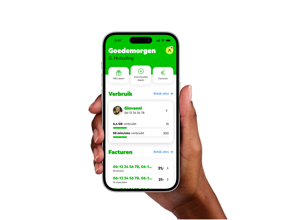 Telefoon met de MijnKPN app in een hand